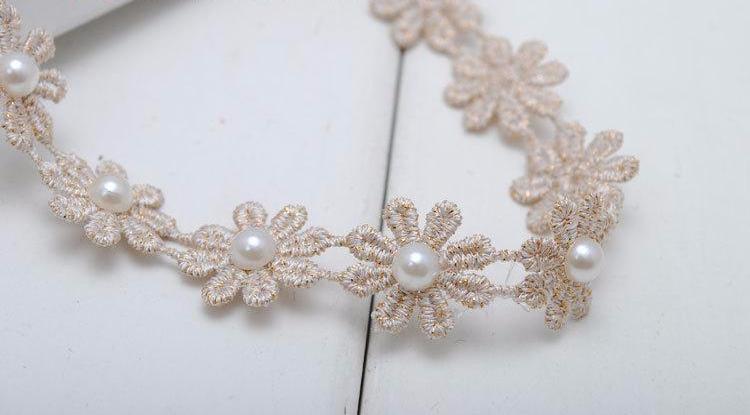 Beige Lace Flowers Crown